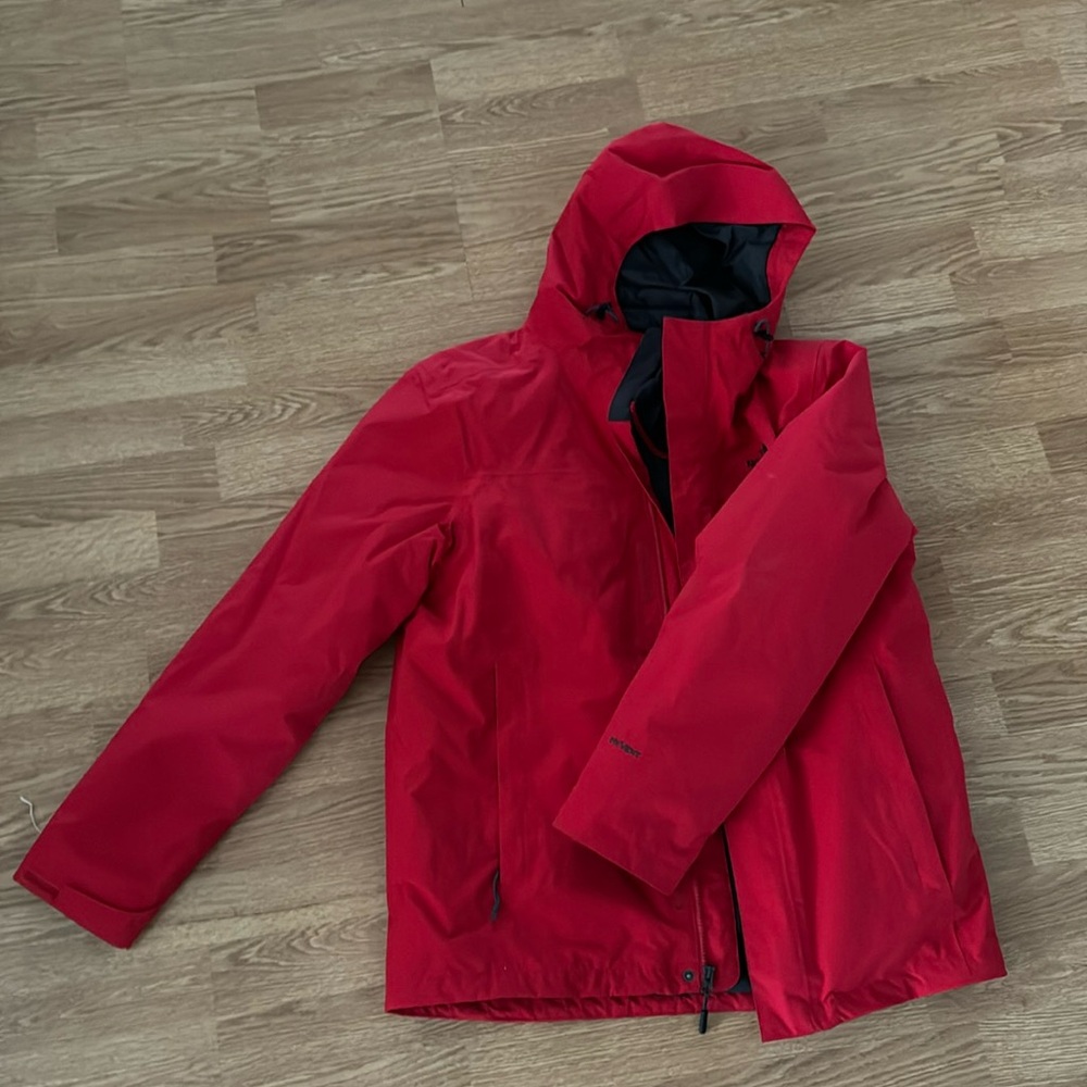 Men’s North Face winter coat
